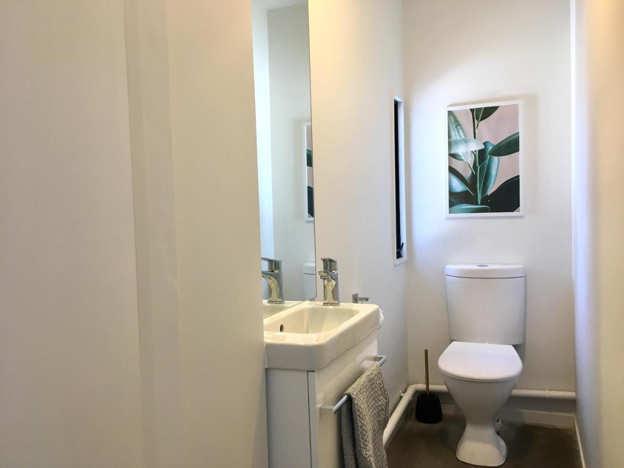 Number 1 - Chic Inner City Rooms Κράισττσερτς Εξωτερικό φωτογραφία